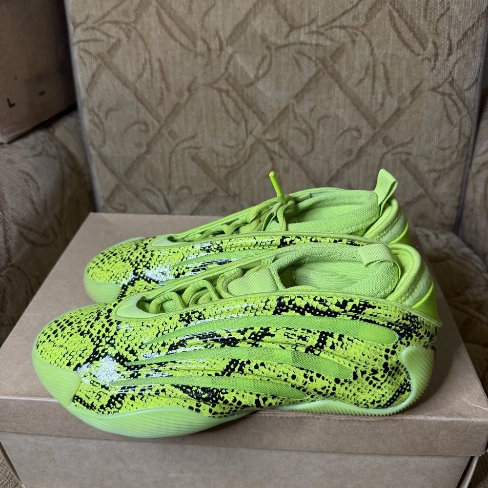 Adidas Harden Volume 9 Green Snakeskin JR8289 Men's Size 7 Basketball Sneakers